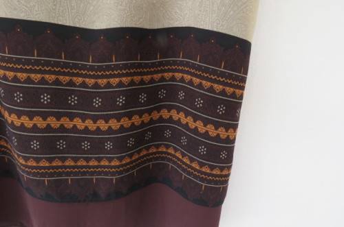 Stunning 2 layer ankle length skirt by 'Anna Pia' in size 48/24. Choc brown underlayer.
