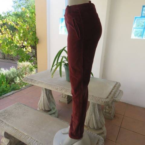 A must for winter! Hickory brown corderoy pants by FASHION EXPRESS in size 38/14