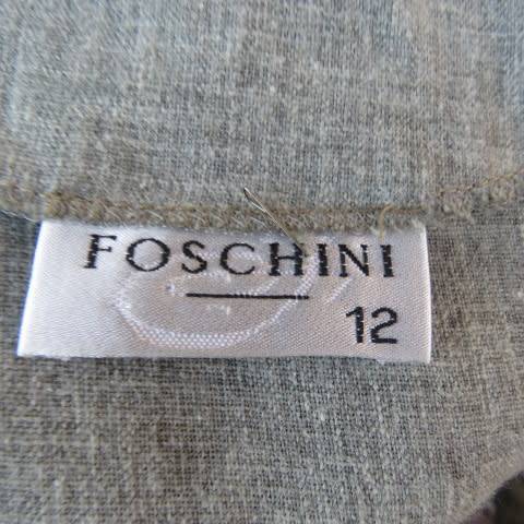 Stylish cover-up coat in olive green and white mottled patterned linen/polyester fabric.Size 36/12