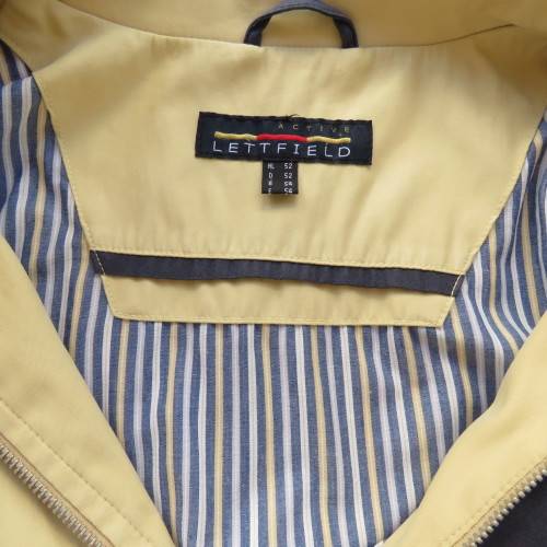 Men's rich cream jacket with zip up front by LETTFIELD size XXL.Blue and cream stripe lining.