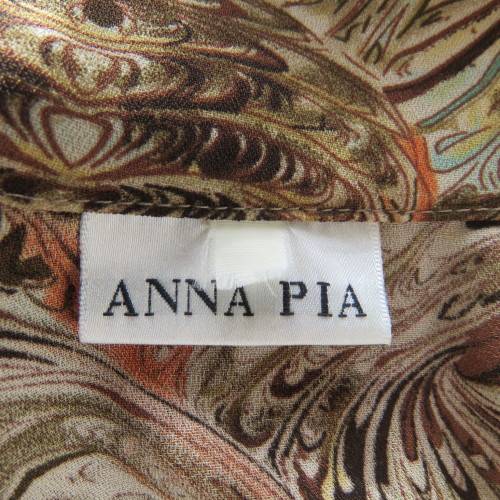 Smart casual size 44/20 ANNA PIA slip over top in tasteful colours and print. Wide sleeves.As new