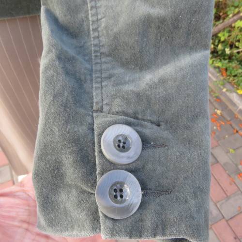 Hunters green cropped velveteen stretch cotton lined jacket by OASIS in size 38/14. Good condition.