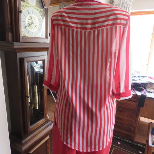 Sweet red and white vertical striped button down LEGIT top size 36/12.In poly and viscose.As new