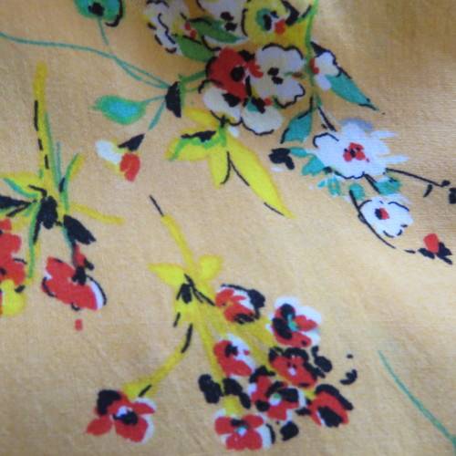 Very sweet little cropped mustard top with colourful floral posies. Size 36/12. By `Edition`. As new