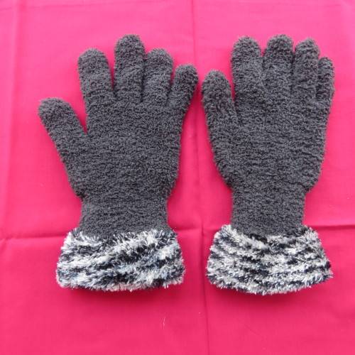 Women`s dark grey stretch polyester gloves with grey and white cuffs. Size medium to large. As new.