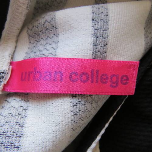 Maxi sleeveless dress in black and white horizintal stripes.Size 42/18 By URBAN COLLEGE