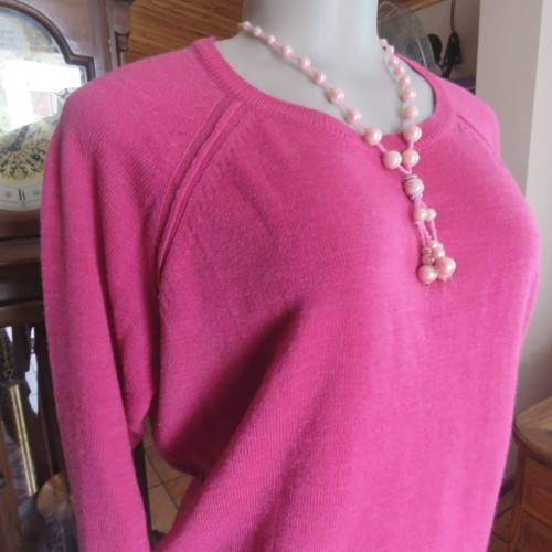 Get noticed in this rose pink slip over Knit by JAQUELINE DE YONG. Size 40/16. In as new condition.
