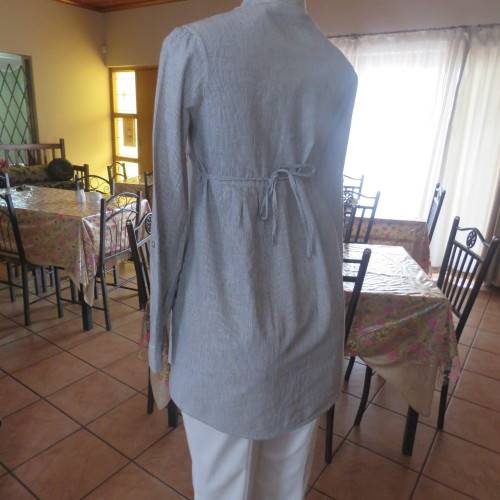 LEGIT long size 30 100% cotton top in empire style. Vertical tiny frills on top . .