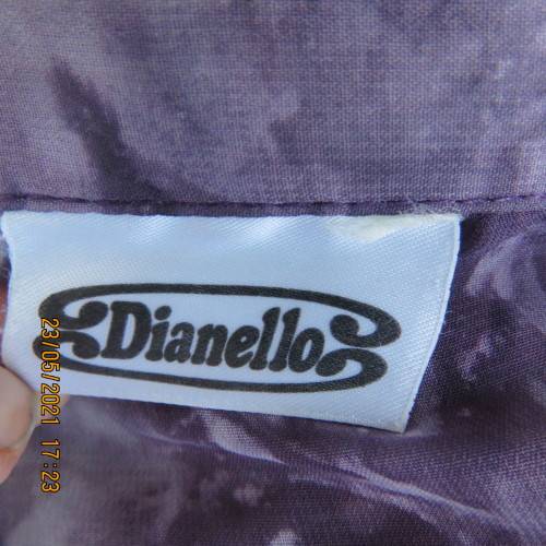 Fabulous DIANELLO size 46/22 short sleeve marble patterned purple/lilac top. Button down.As new