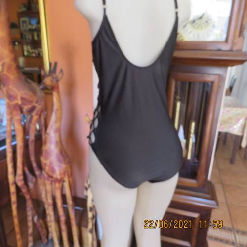 Sexy black one piece swimsuit by MAUI and SONS from USA. Size XL. Braided sides.New condition