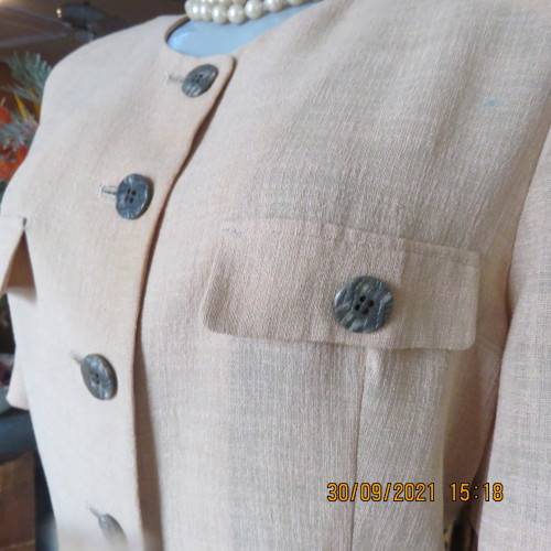 Get bonus fashion points ! Caramel colour short top / jacket from LOVERICH  UK size 36 to 38.As new