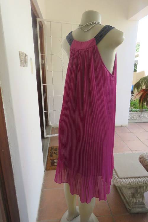 Sexy violet colour smart casual permanent pleated loose fully lined dress size 36/38.Denim neckline.