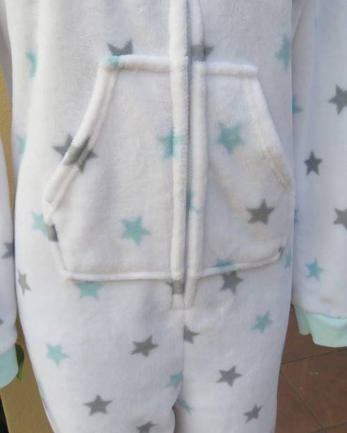 Warm and cost ladies hooded onesie pajamas in white with star pattern.Size 34 to 36.New condition.