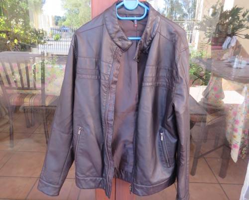 Men`s choc brown faux leather bikers zip-up jacket size MED.(105cm) by IDENTITY. New condition.