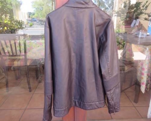 Men`s choc brown faux leather bikers zip-up jacket size MED.(105cm) by IDENTITY. New condition.