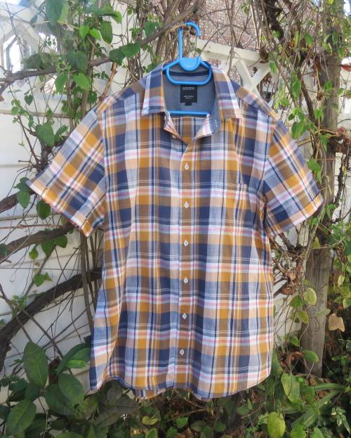 Handsome DAVID JONES short sleeve pure cotton checked shirt in rust/navy/white. Size X Large.As new.