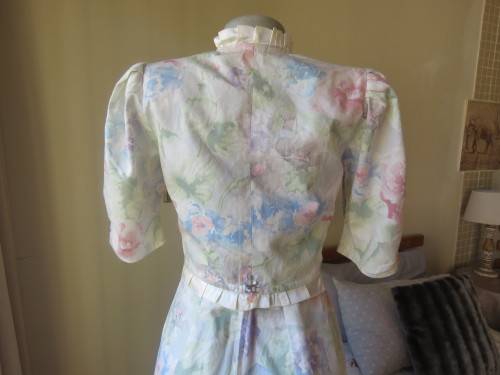 Strapless figure hugging tasteful printed special occasion long dress and bolero size 36/12 As new.