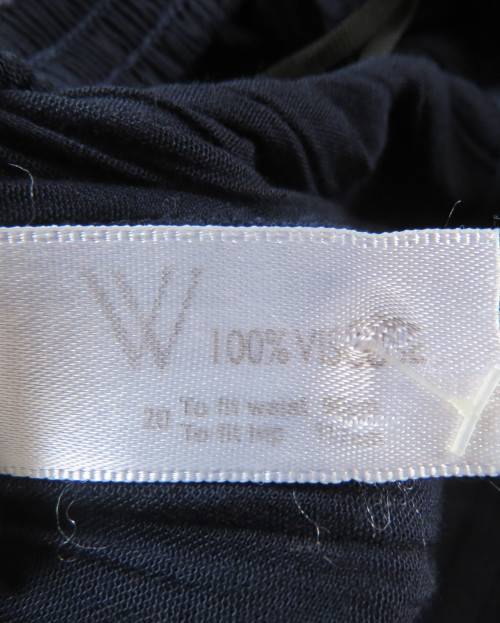 Smart,comfy creased viscose navy skirt size 44/20 by WOOLWORTHS.Flat front with pleats.Buttons.