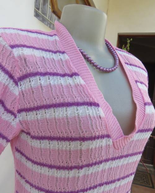 Soft acrylic knit V-neck sweater, size 34, pink-white horizontal stripes.