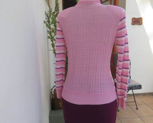 Soft acrylic knit V-neck sweater, size 34, pink-white horizontal stripes.