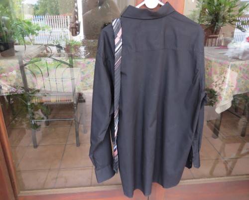 Brand new black polycotton long sleeve Men`s smart shirt by CIGNAL size XL.Free matching tie.