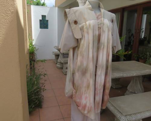 Boutique made 2 pc slip over dolman sleeve top and long open sleeveless pleated jacket by JOLINE 36+