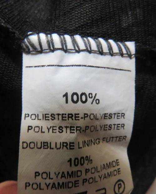 Stunning top by PERUZZI from Ireland. In black netting.2 layers.Top layer printed.Size 36/12.As new