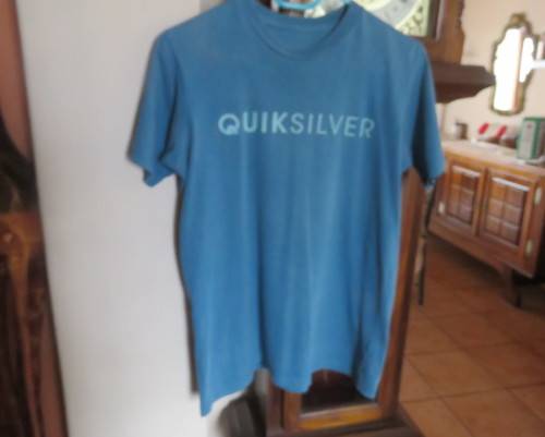 QUIKSILVER steel blue short sleeve T shirt for boy 13 to 14 yrs old. 100% cotton.Very good cond.