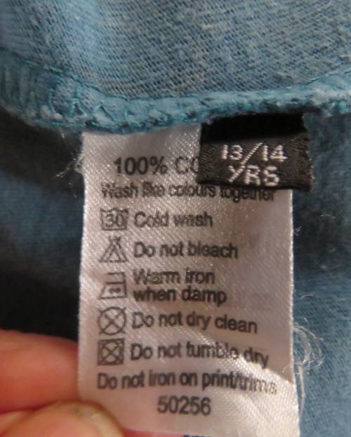 QUIKSILVER steel blue short sleeve T shirt for boy 13 to 14 yrs old. 100% cotton.Very good cond.