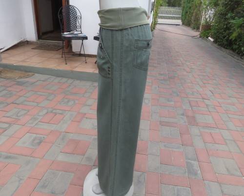 Comfy wide legged olive green linen/cotton blend size 38 pants by WOOLWORTHS.Stretch f/o waistband.