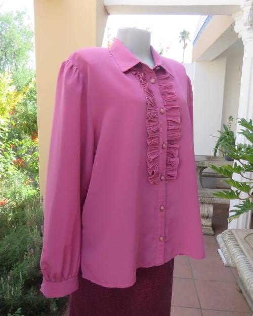 Fabulous silky watermelon pink long sleeve silky polyester blouse by KARISMA size 44/20.. As new.