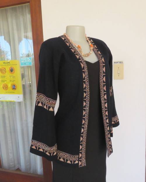 Excellent quality PARIS MATCH long sleeve cardigan with autumn colour borders.Size 36.Soft acrylic.