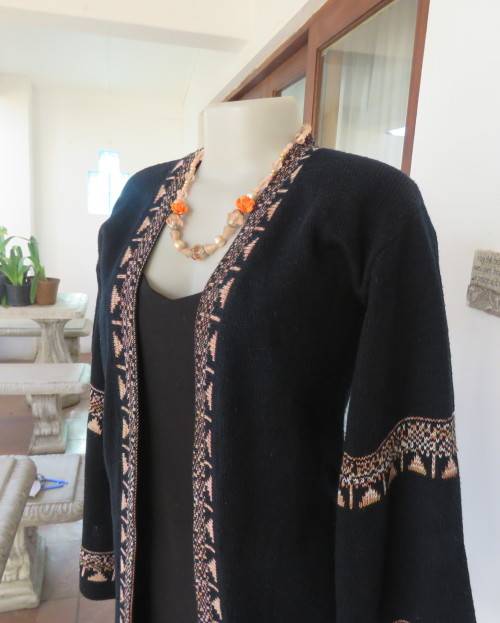 Excellent quality PARIS MATCH long sleeve cardigan with autumn colour borders.Size 36.Soft acrylic.