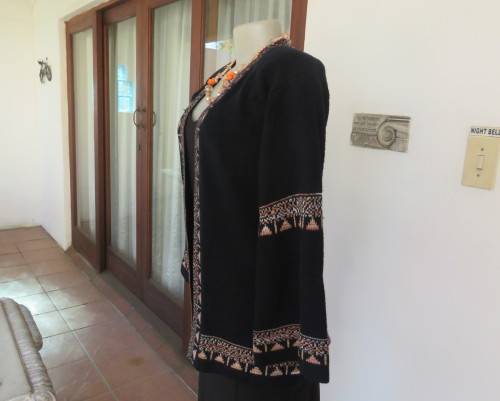 Excellent quality PARIS MATCH long sleeve cardigan with autumn colour borders.Size 36.Soft acrylic.