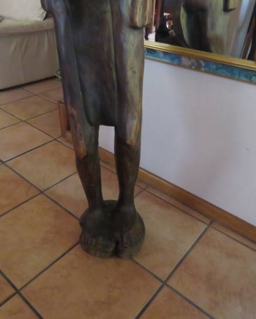 Piece of art!! Hand carved 1.62 meter high wooden statue of African woman. Very Heavy! Hard wood.