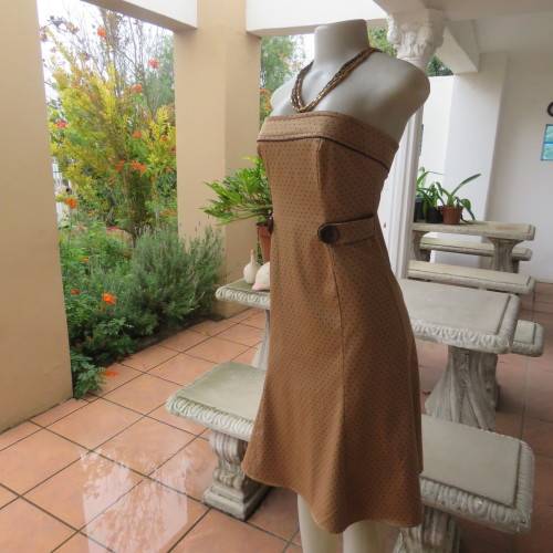 Ultra sexy golden brown polycotton stretch strapless dress with brown polkadots.By INWEAR size 34.