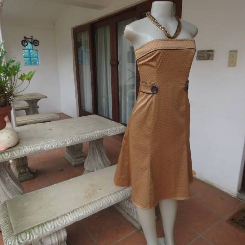 Ultra sexy golden brown polycotton stretch strapless dress with brown polkadots.By INWEAR size 34.