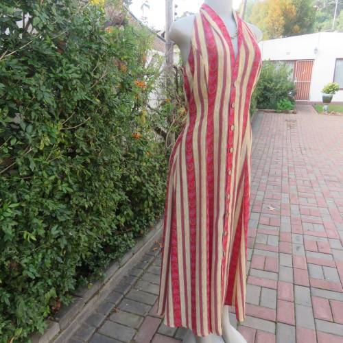 Gorgeous ankle length button down dress in cream/red patterned vertical stripes.Size 36 from Japan.