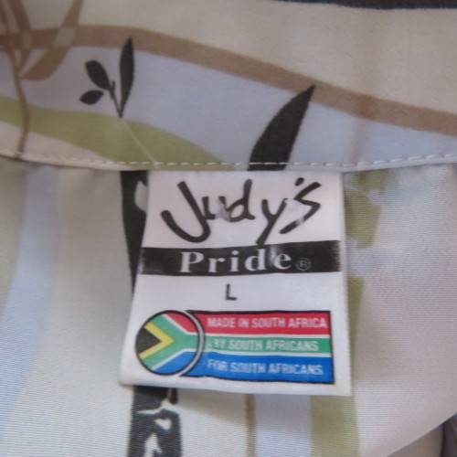 Pretty short sleeve button down/open collar top in vertical pattern lines.Soft colours.Size 48/24