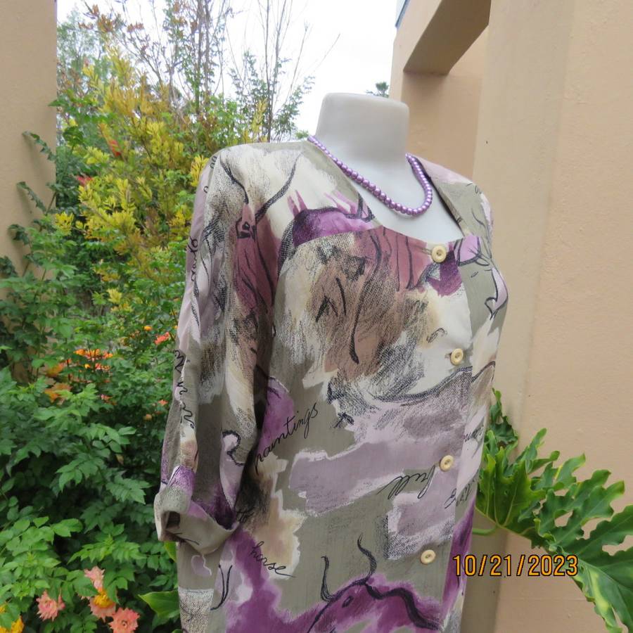 AVANT GARDE long top in creased polyester. In purple,beige and green. Size 35/11.As new.