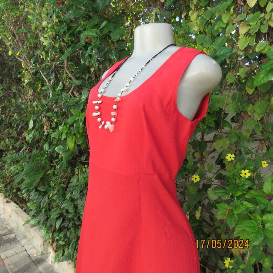 Plain red textured polycotton empire style sleeveless dress. Double fabric top. Size 36. Back zip.