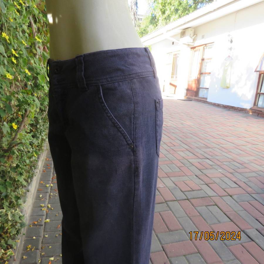 Must have straight legged wash-out linen/ramie navy pants size 36. Pockets b/f. Inner leg 82cm.