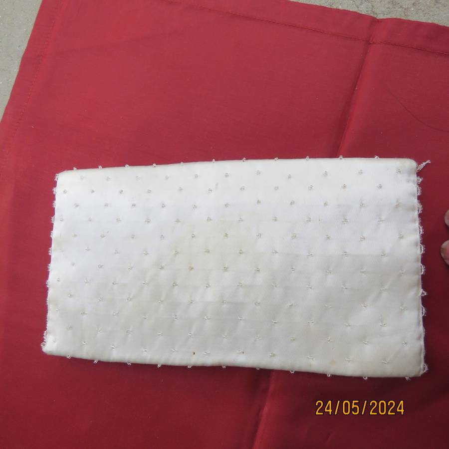Beautiful white richly embellished evening envelope bag 22cm x 12cm. White satin. As new.