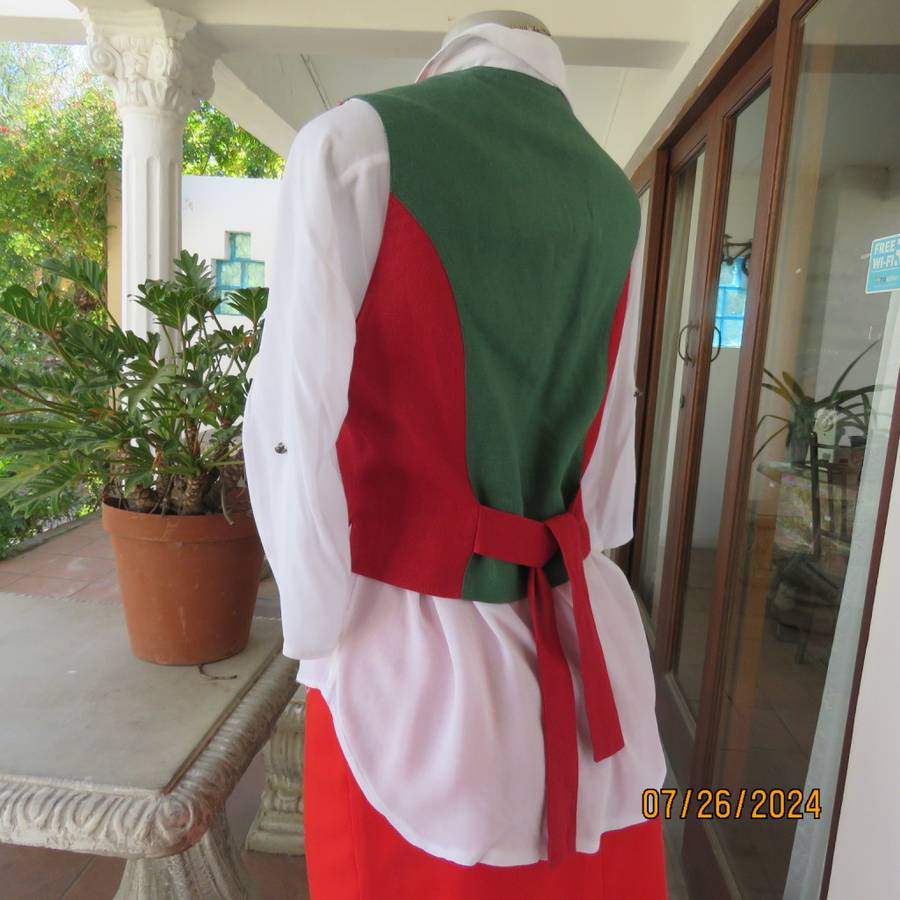 Unique red/green lined linen/viscose waistcoat. Arty look/button,rope.By SIXTH SENSE 36/12.As new