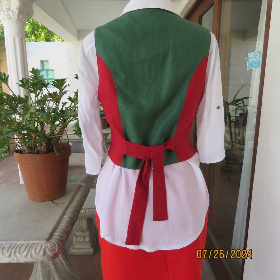 Unique red/green lined linen/viscose waistcoat. Arty look/button,rope.By SIXTH SENSE 36/12.As new