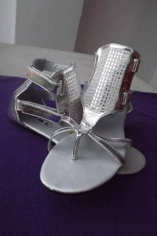 Pair of Silver Sandals with Ankle Straps in size 6