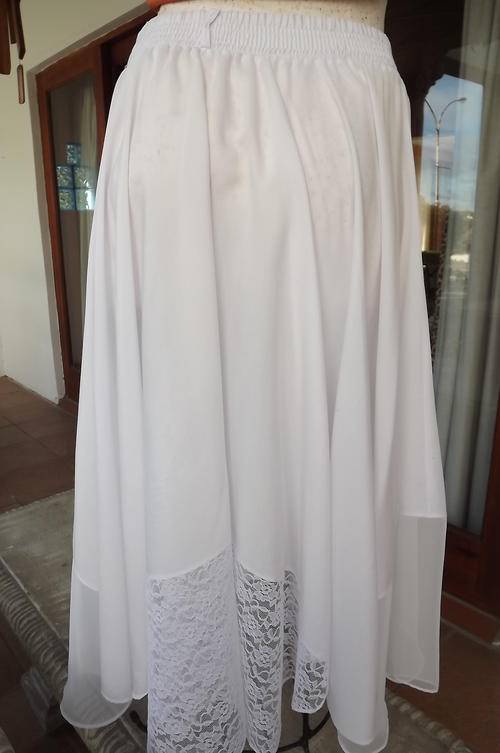 White Flair Skirt in Soft Polycotton with Playful Lace and Chiffon Hemline in size 10/34 by Foschini