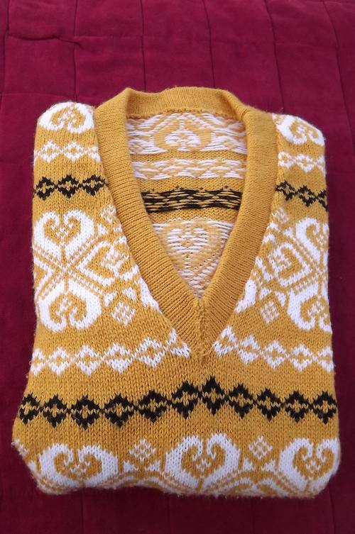 Men's V Neck Knitted Jersey in Mustard Colour with White & Black horizontal patterns -good condition