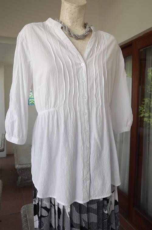 White Creased 100% Cotton Fabric Long Top by Donatella in size 14/38- good condition