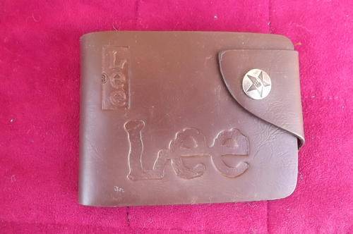 Lee Genuine Leather Brown Wallet - outside good condition but inside needs stitching - 8.5x11.5cm